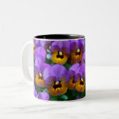 Lila und goldene Stiefmütterchen Zweifarbige Tasse (Vorderseite Links)