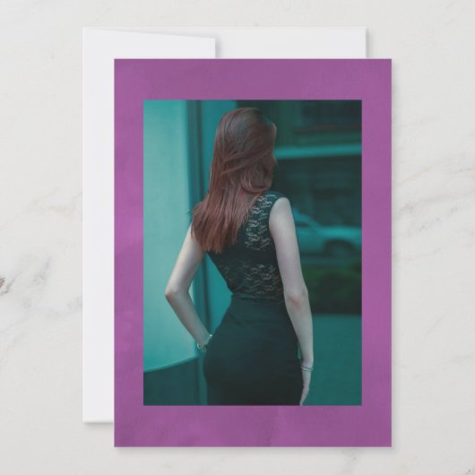 Lila und goldene Vintage Blumenfeier Einladung (Rückseite)