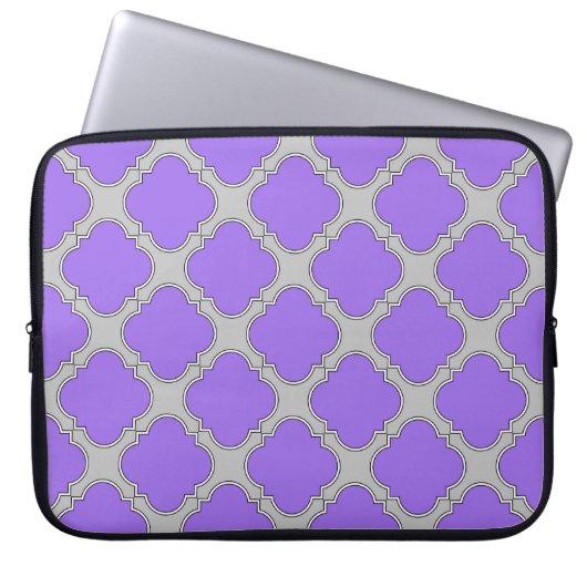 Lila und graue Quatrefolie Laptopschutzhülle (Vorderseite)