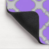 Lila und graue Quatrefolie Mousepad (Ecke)