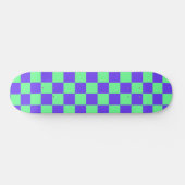 Lila und grün kariertes Muster Skateboard (Horizontal)