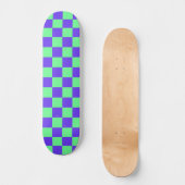 Lila und grün kariertes Muster Skateboard (Vorderseite)