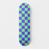 Lila und grün kariertes Muster Skateboard (Vorderseite)