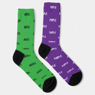 Lila und Grün Weiße Schwarze Typografie   Socken