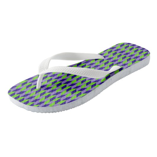 Lila und grüne geometrische Ebene von Flip Flops Badesandalen (Schrägansicht)