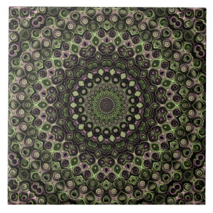 Lila und grüne Jewel Tone Mandala Design Fliese