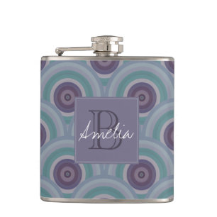 Lila und grüne Retro-Kreise Muster Monogramm Flachmann