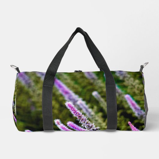 Lila und grüne Wildblumen Duffle Bag (Vorderseite)