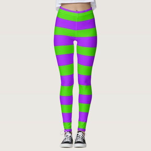 Lila und grüner Streifen St. Urho Leggings (Vorderseite)