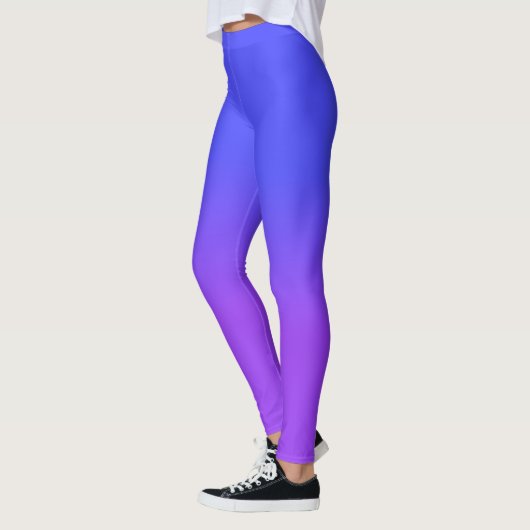 Lila und helle blaue Ombré Schatten-Neonneonfarbe Leggings (Links)