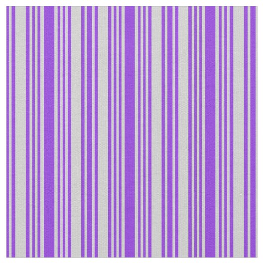 Lila und hellgraues Muster Stoff (Nahaufnahme)