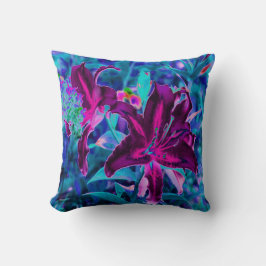 Lila und Hot Pink Abstrakte Orientalische Lilien B Kissen