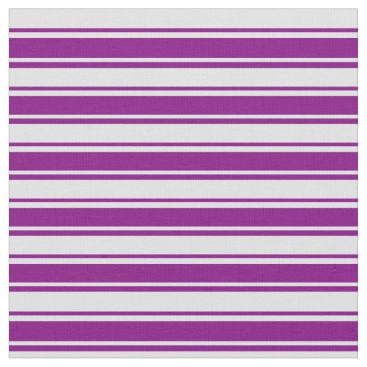 Lila- und Lavendelmuster Stoff (Nahaufnahme)