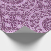 Lila und Lavender Geometric Mandala Pattern Geschenkpapier (Ecke)