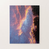 Lila und orangefarbene Wolken bei Sonnenuntergang Puzzle (Vertikal)