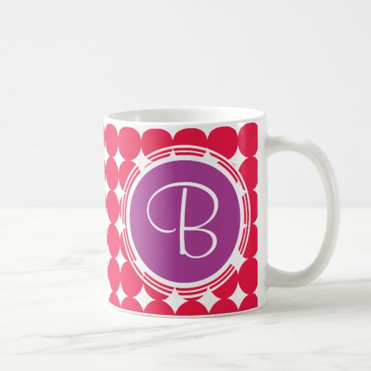 Lila und Red Polka Dot Monogramm Kaffeetasse (Rechts)