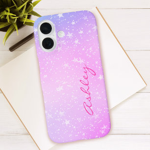 Lila und Rosa Verlauf, weiße Sterne und Schriftnam iPhone 16 Hülle