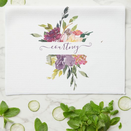 Lila und rote Aquarellblumen personalisiert Geschirrtuch (Gefaltet)