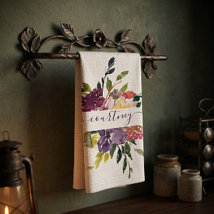 Lila und rote Aquarellblumen personalisiert Geschirrtuch
