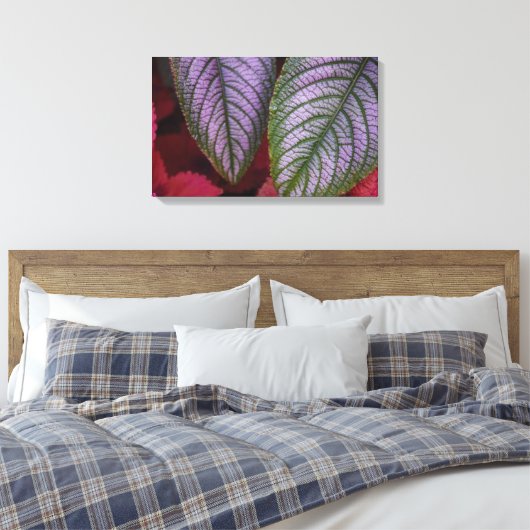 Lila und rote Leinwand (Insitu (Schlafzimmer))