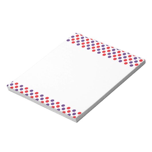 Lila und rote Polka-Punkte Notizblock (Rotiert)