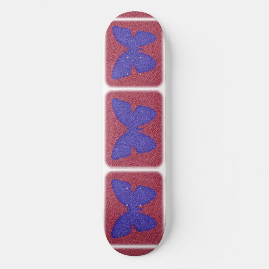 Lila und rote Schmetterlinge Skateboard (Vorderseite)