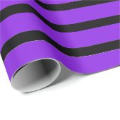 Lila und schwarz gestrichen geschenkpapier (Rolleneckpunkt)