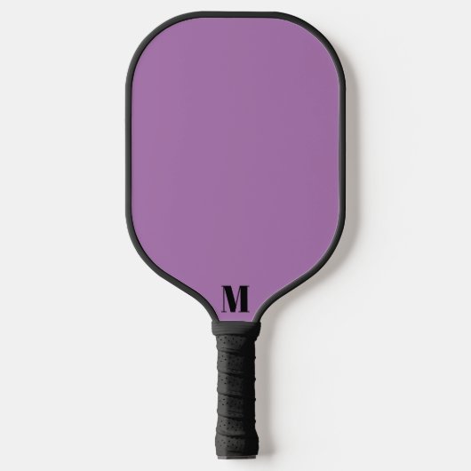 Lila und schwarz-moderne Monogramm Pickleball Schläger (Vorderseite)