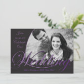 Lila und schwarze Hochzeits-Einladungen Einladung (Stehend Vorderseite)