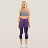 Lila und schwarze Krawatte die Capri Leggings (Vorderseite)