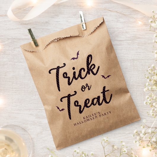 Lila und schwarze Streifen Geschenktütchen (Ausgeschnitten)