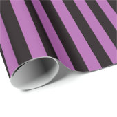 Lila und schwarze Streifen Halloween-Verpackungspa Geschenkpapier (Rolleneckpunkt)