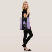 Lila und schwarzer Damast Tasche (Am Model)