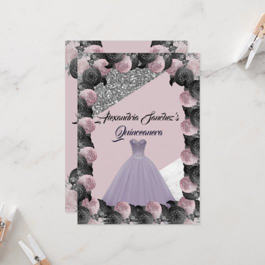 Lila und schwarzer Glitzer Blumenquinceanera Einladung (Vorderseite/Rückseite Beispiel)