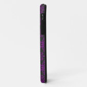 Lila und schwarzes Damaskusmuster Case-Mate iPhone Hülle (Hinten/Links)