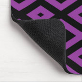Lila und schwarzes Diamantmuster Mousepad (Ecke)
