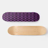 Lila und schwarzes Diamantmuster Skateboard (Horizontal)