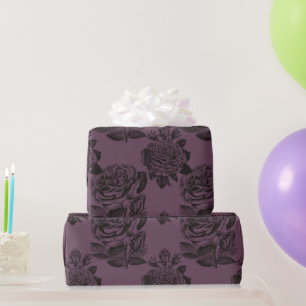 Lila und schwarzes gotisches Rosenmuster Halloween Geschenkpapier