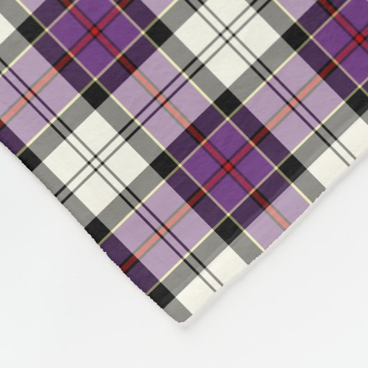 Lila und Schwarzes Kariertes Kulturkleid Tartan Fleecedecke (Ecke)