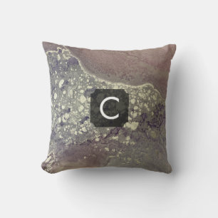 Lila und silberne Alkoholtinte Monogramm Kissen