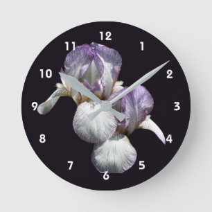 Lila und weiße Bartirisblüten Runde Wanduhr