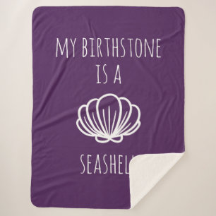 Lila und weiße Birthstone ist ein Seashell Sherpadecke