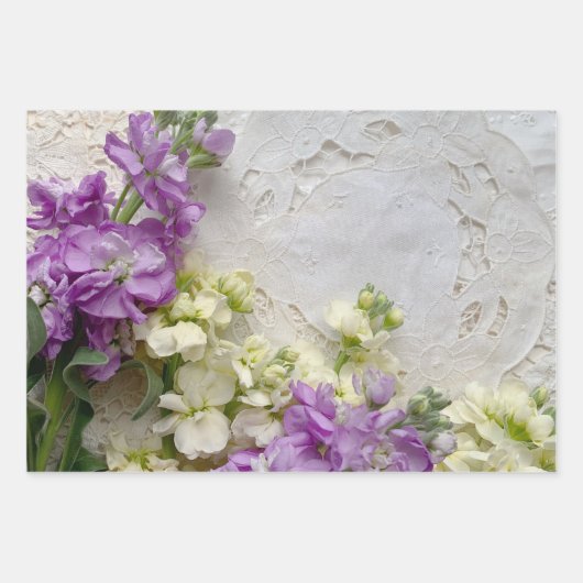 Lila und weiße Blume an der Spitze Geschenkpapier Set (Vorderseite)