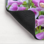 Lila und weiße Blume Mousepad (Ecke)