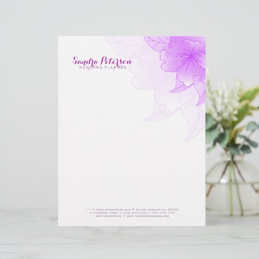 Lila und weiße Blumenmuster Briefbogen (Stehend Vorderseite)