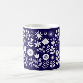 Lila und weiße Boho-Wildblume Kaffeetasse (Mittel)