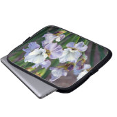 Lila und weiße Frühlingsinris Laptopschutzhülle (Vorne Knopf)