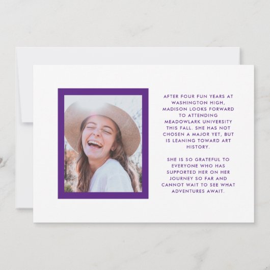 Lila und weiße Glückwunsch Grad Foto Abschluss Ankündigung (Rückseite)