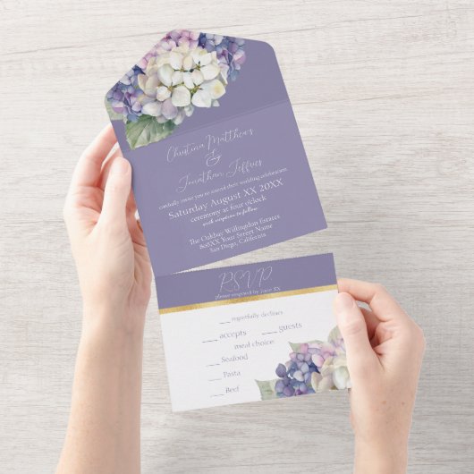 Lila und weiße Hydrangea-Blume auf Lavendel All In One Einladung (Abreißen)