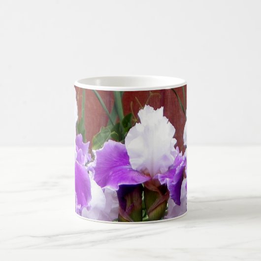 Lila und weiße Iris Kaffeetasse (Mittel)